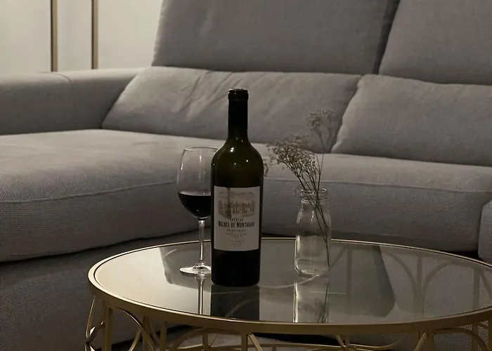 Exceptional Panoramic View Apartment Bordeaux