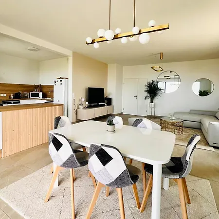 Exceptional Panoramic View *