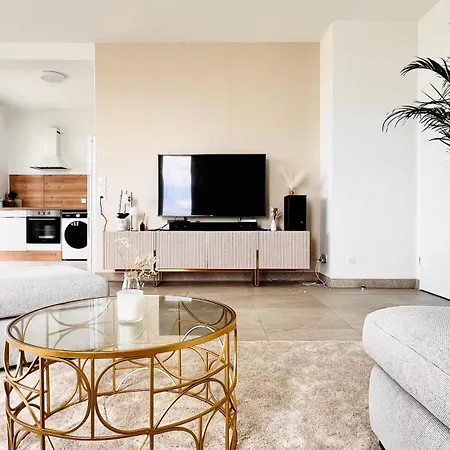 Exceptional Panoramic View Daire